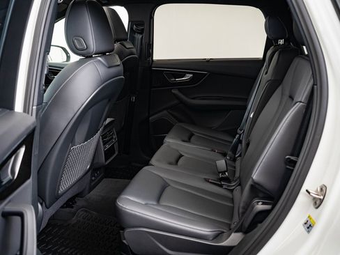 Used 2025 Audi Q7 2.0T Premium Plus w/ Premium Plus Package image 36