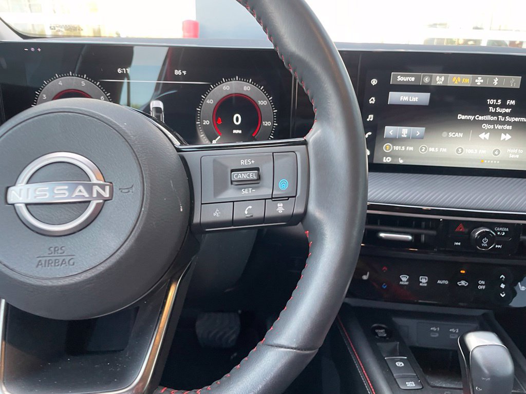 Certified 2025 Nissan Kicks SR w/ SR Premium Package AWD/4WD image 14