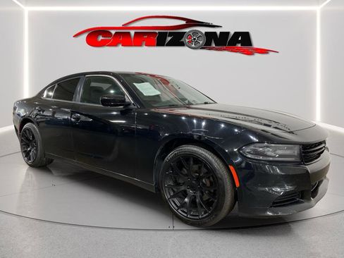 Used 2019 Dodge Charger SXT w/ Leather Interior Group image 2