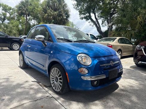Used 2017 FIAT 500 Lounge FWD image 4