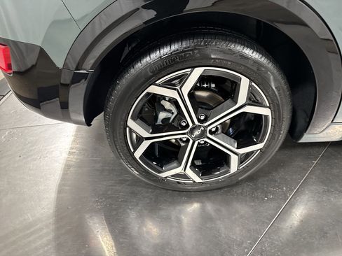 Certified 2025 Kia Niro EX Touring image 13