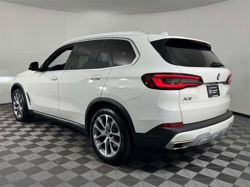 Used 2023 BMW X5 xDrive40i w/ Premium Package image 8