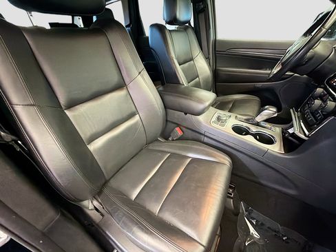 Used 2021 Jeep Grand Cherokee Limited image 15