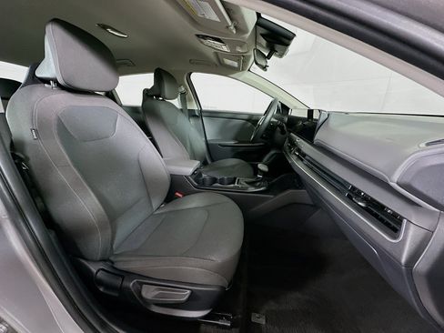 Used 2025 Kia K4 FWD image 30