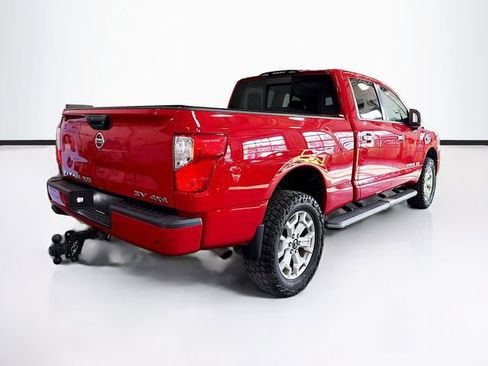 Used 2020 Nissan Titan SV w/ SV Convenience Package image 6
