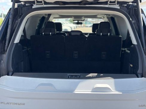 Used 2025 Ford Expedition Max Platinum AWD/4WD image 9