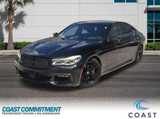 Used 2017 BMW 750i xDrive video 1