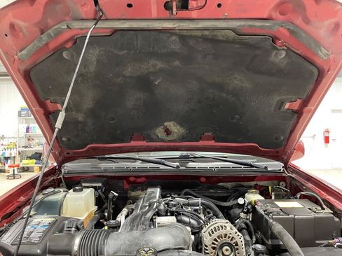 Used 2010 Chevrolet Colorado LT AWD/4WD image 34