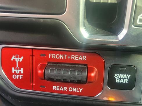 Used 2020 Jeep Wrangler Unlimited Rubicon w/ Quick Order Package 28Y Recon AWD/4WD image 31