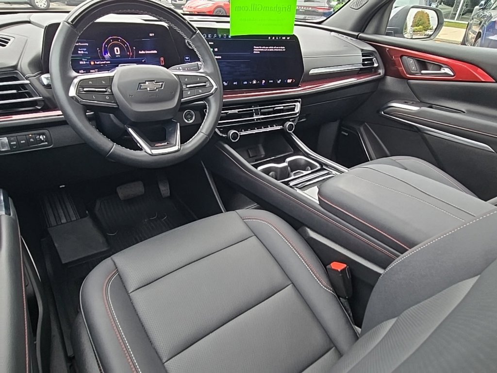 Used 2024 Chevrolet Traverse Z71 w/ Enhanced Driving Package AWD/4WD image 17