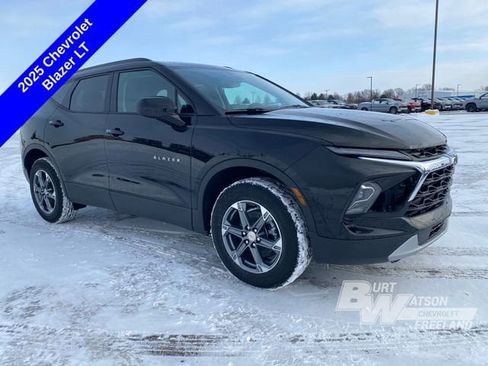 New 2025 Chevrolet Blazer LT w/ Convenience Package image 8