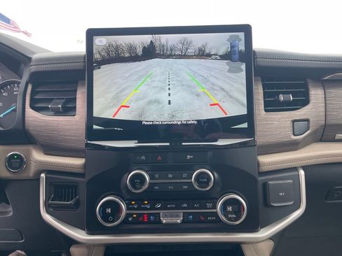 Used 2024 Ford Expedition Max Limited image 10