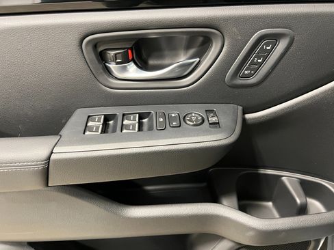 New 2025 Honda Pilot Touring image 16