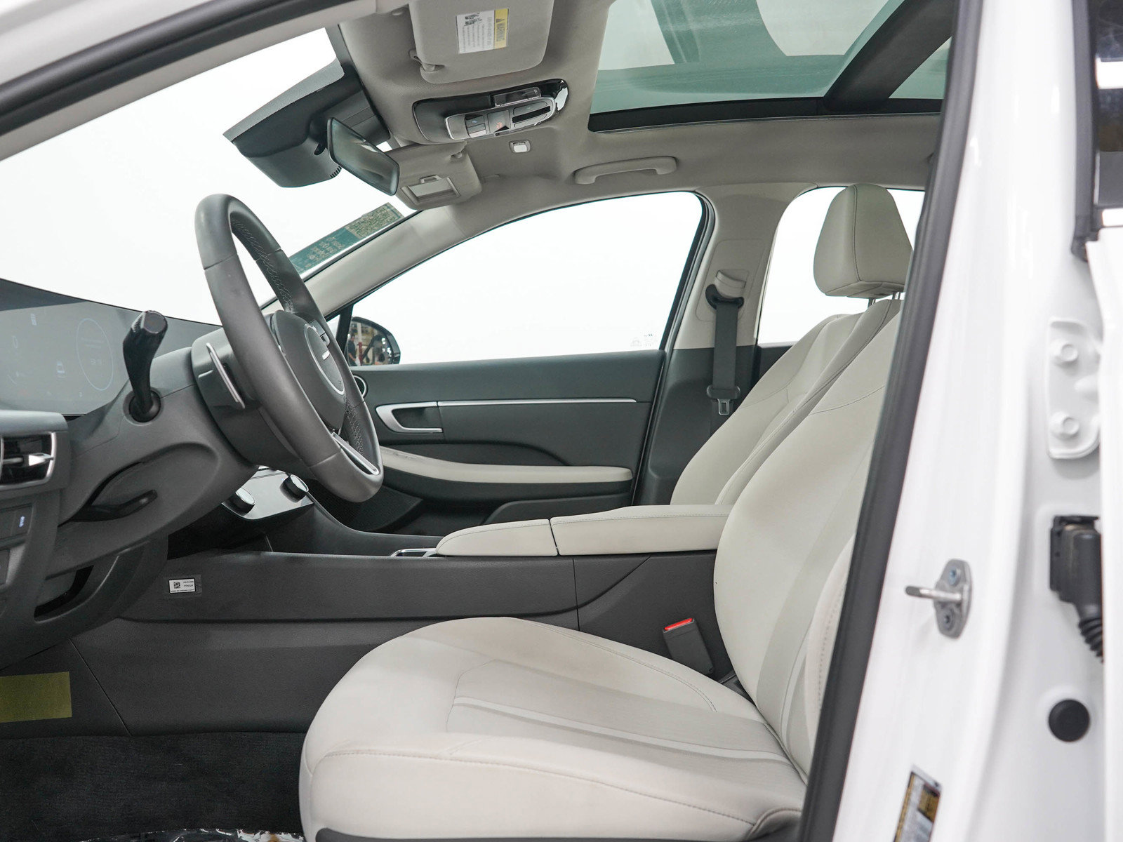 Used 2024 Hyundai Sonata SEL w/ Convenience Package FWD image 20
