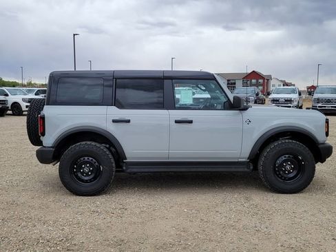 New 2026 Ford Bronco Outer Banks AWD/4WD image 2
