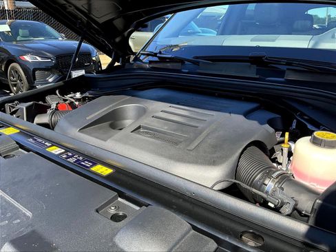 New 2026 Land Rover Range Rover Sport Dynamic SE AWD/4WD image 32