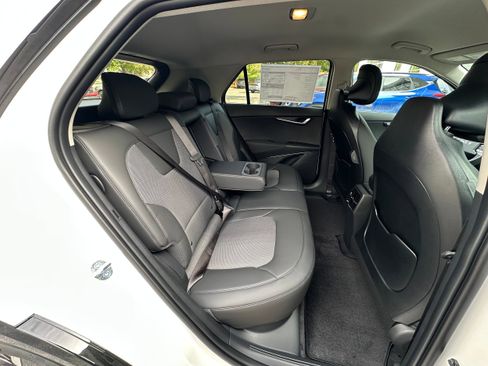 New 2025 Kia Niro Wind w/ Wind Preserve Package image 17