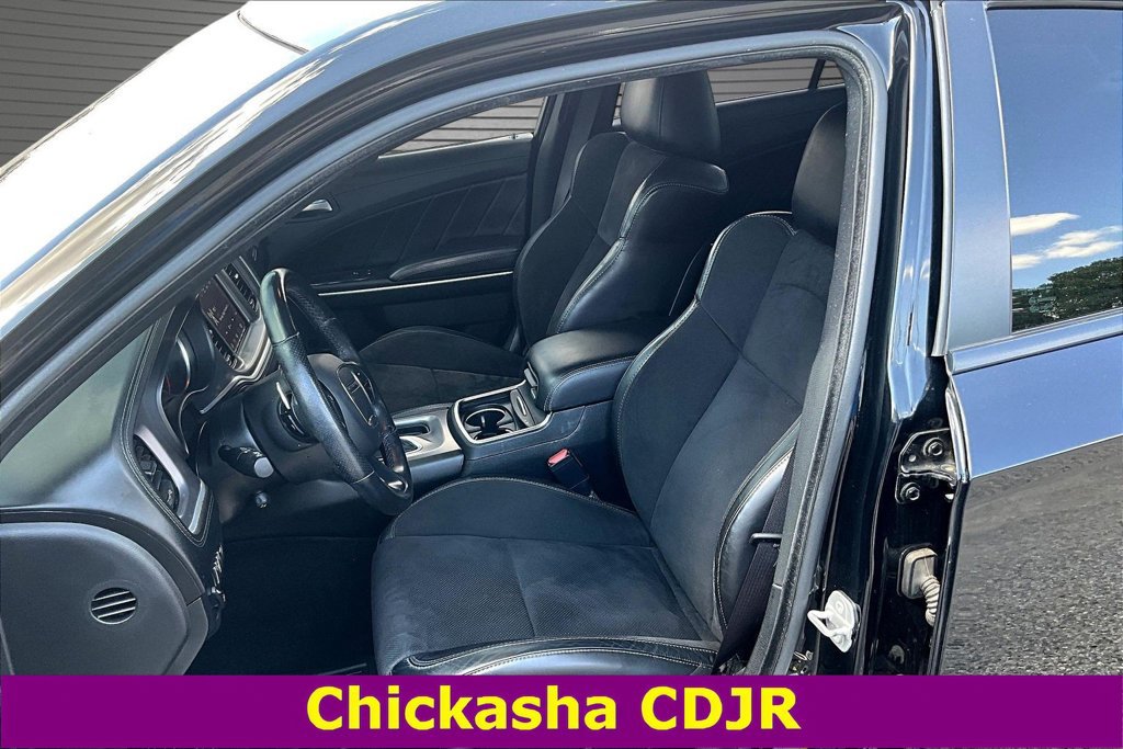 Used 2022 Dodge Charger R/T w/ Plus Group RWD image 20