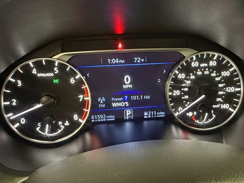 Used 2024 Nissan Altima 2.5 SR FWD image 19