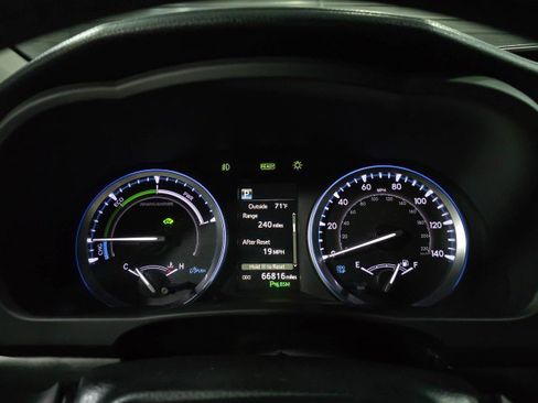 Used 2019 Toyota Highlander Limited Platinum image 24