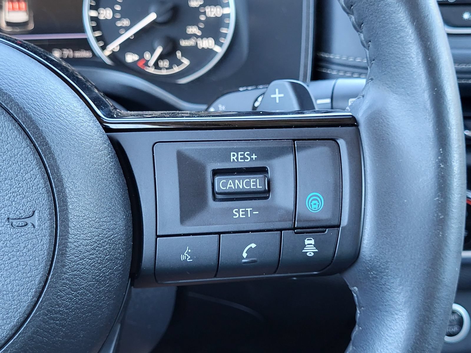 Used 2023 Nissan Rogue SV w/ SV Premium B Package AWD/4WD image 17