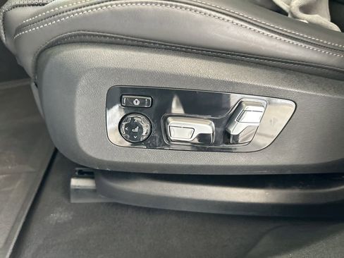 Used 2024 BMW X6 M60i w/ Climate Comfort Package image 51