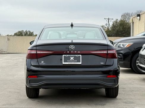 New 2026 Volkswagen Jetta SE FWD image 8