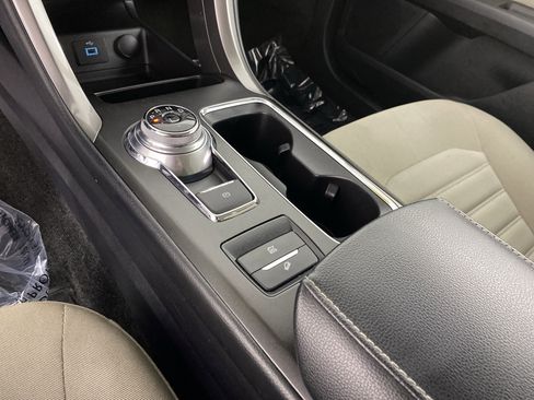 Used 2018 Ford Fusion S FWD image 28