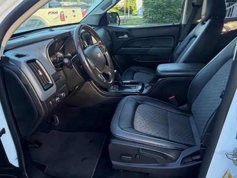 Used 2021 Chevrolet Colorado Z71 AWD/4WD image 7