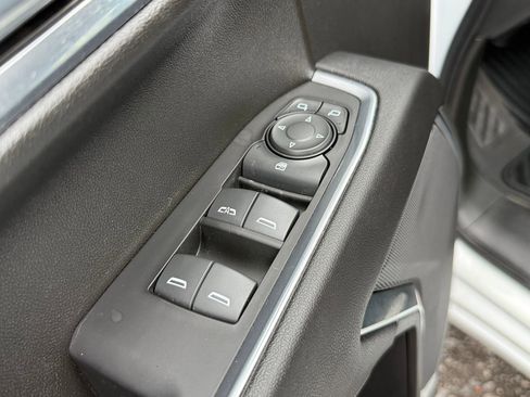 Used 2023 Chevrolet Silverado 1500 LT image 15