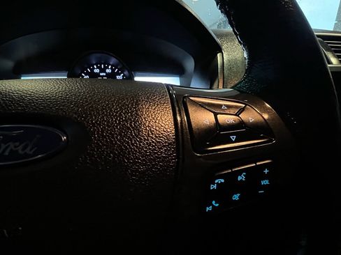 Used 2016 Ford Explorer XLT w/ Equipment Group 202A image 22