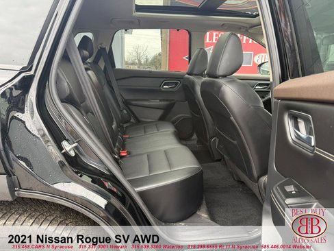 Used 2021 Nissan Rogue SV w/ Premium Package image 14