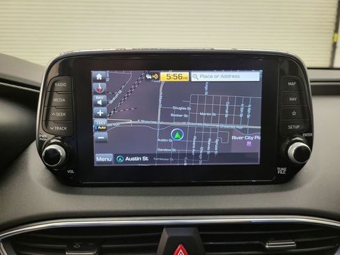 Used 2020 Hyundai Santa Fe Limited w/ Cargo Package image 18