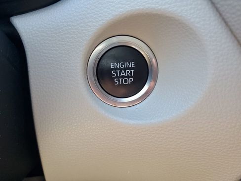 Used 2023 Toyota Corolla Cross LE FWD image 23