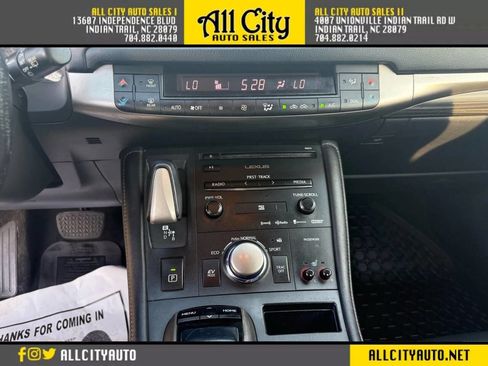 Used 2014 Lexus CT 200h image 25