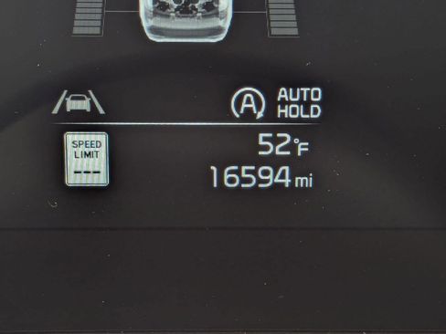 Used 2025 Kia Sportage X-Line w/ Premium Package image 18