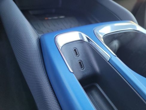 New 2026 Chevrolet Equinox EV LT image 10