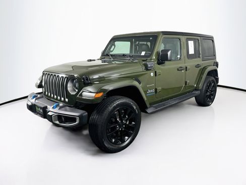 Used 2023 Jeep Wrangler Unlimited Sahara w/ Cold Weather Group AWD/4WD image 3