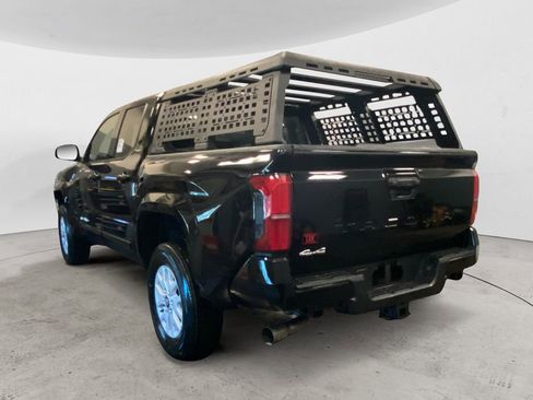Used 2025 Toyota Tacoma SR5 AWD/4WD image 3