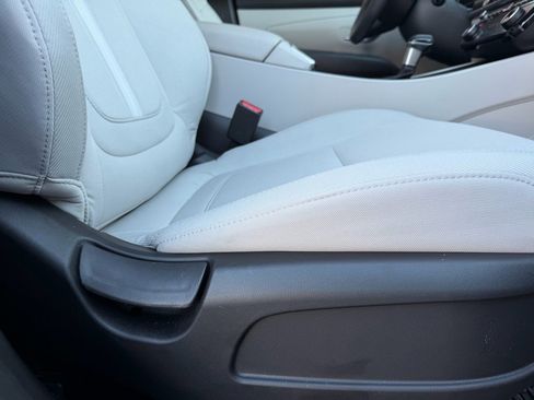 Used 2025 Hyundai Tucson SEL image 25