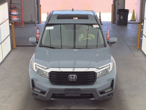 Used 2023 Honda Ridgeline RTL-E image 2