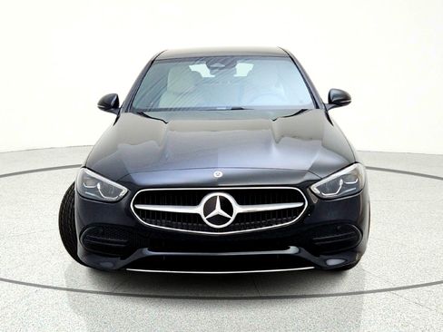 Used 2025 Mercedes-Benz C 300 Sedan image 3