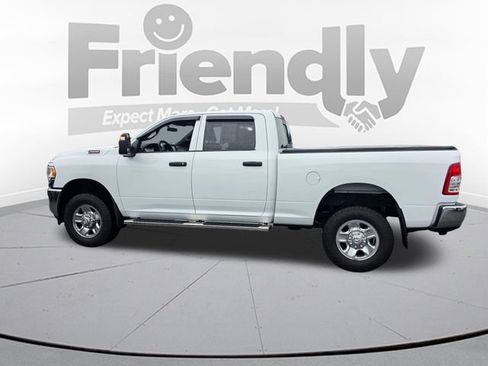 Used 2024 RAM 2500 Tradesman w/ Chrome Appearance Group AWD/4WD image 8