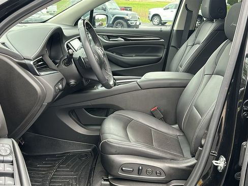 Used 2021 Buick Enclave Avenir w/ Trailering Package, 5000 lbs. AWD/4WD image 16