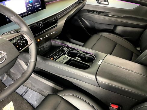 Certified 2025 Nissan Murano SL AWD/4WD image 18