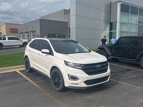 Used 2018 Ford Edge Sport w/ Equipment Group 401A image 2