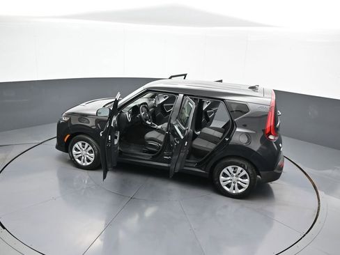 Used 2021 Kia Soul LX image 42
