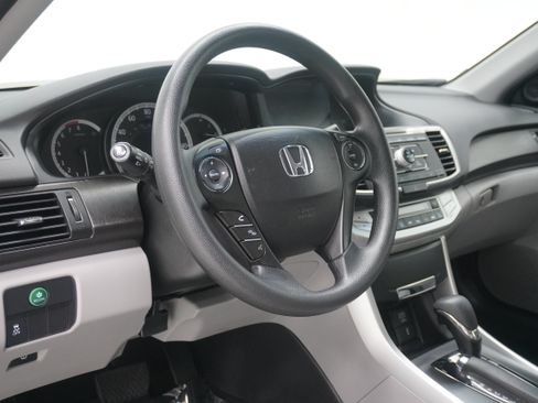 Used 2013 Honda Accord EX image 10