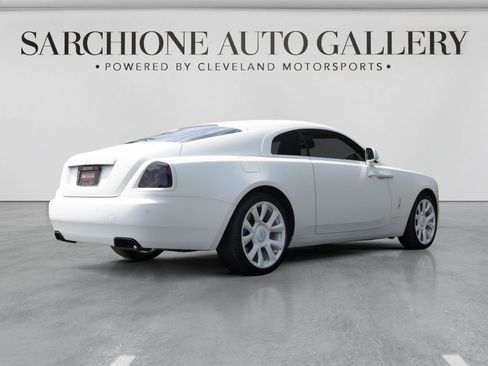 Used 2019 Rolls-Royce Wraith RWD image 14