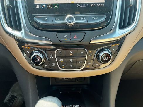 Used 2024 Chevrolet Equinox Premier AWD/4WD image 21